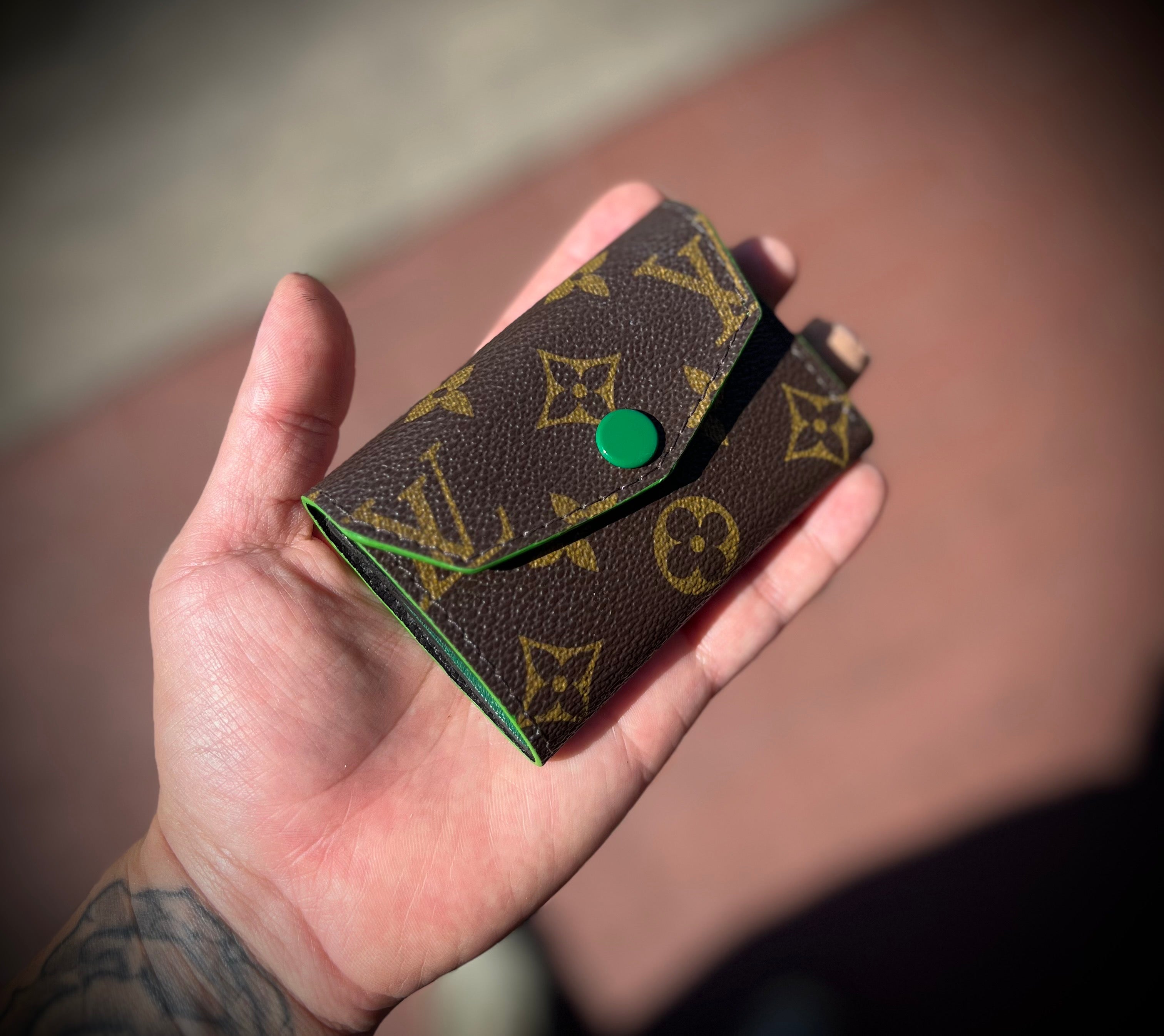 Louis store Vuitton tri fold Wallet