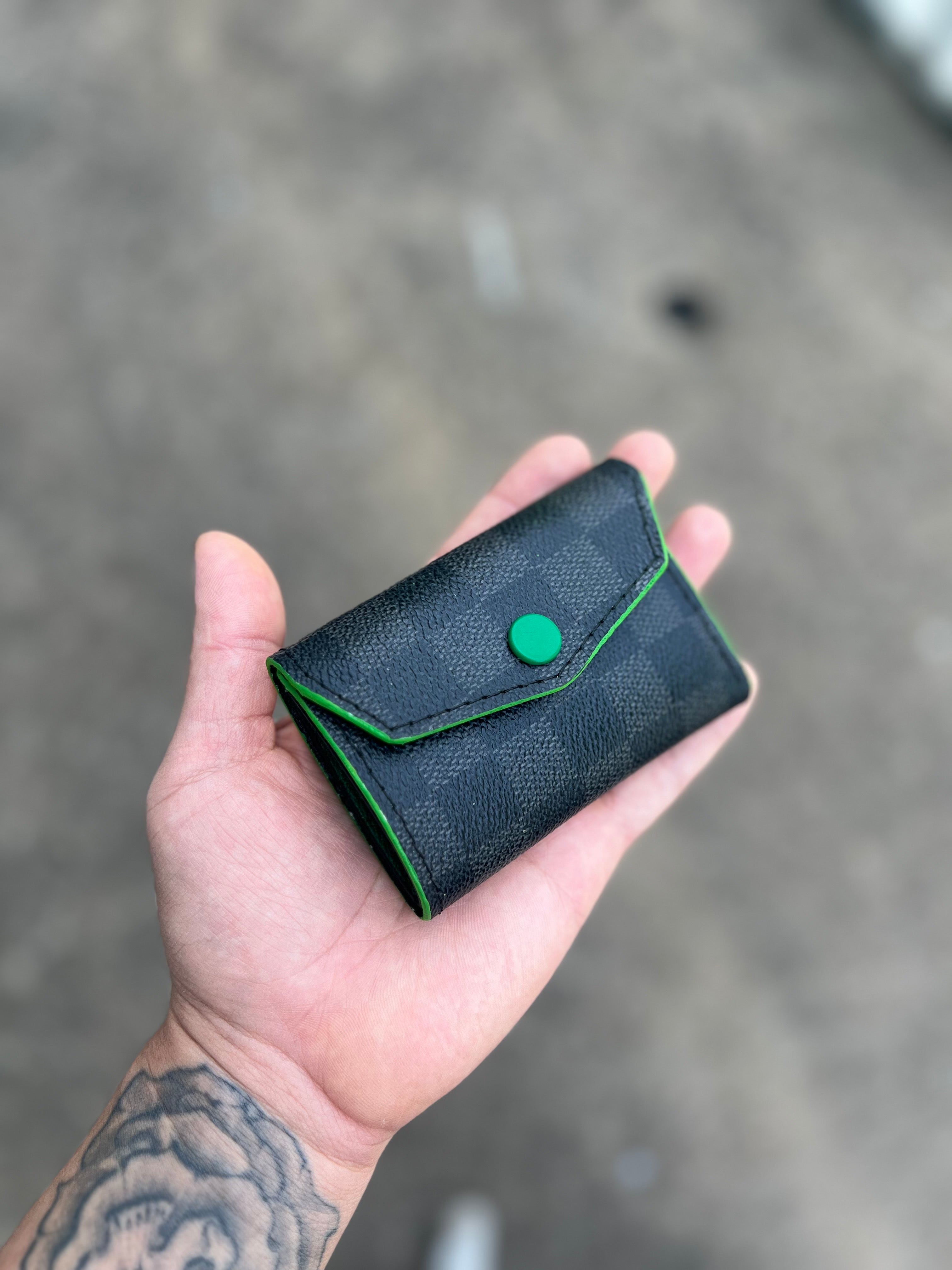 【threetimes】Marshmallow fold wallet Zack Wallet – New Wave Artisans